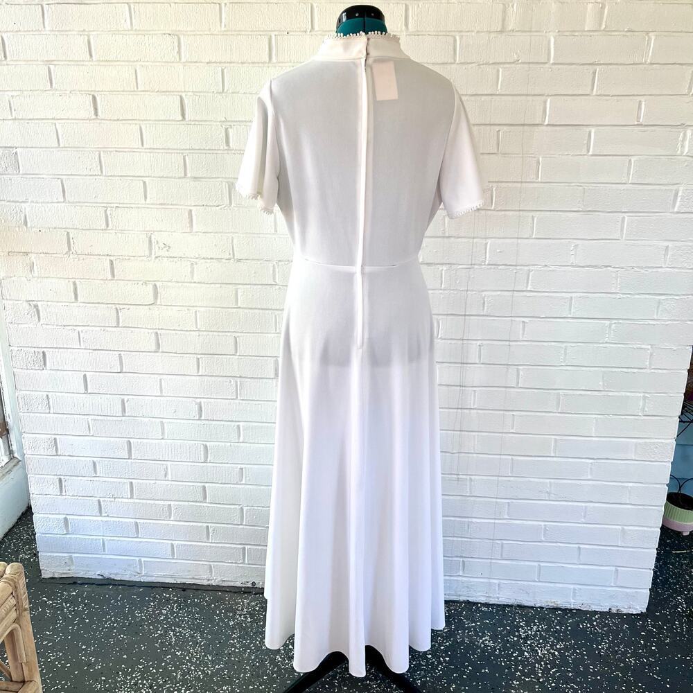Vintage 70s white polyester maxi dress - Picture 2 of 6
